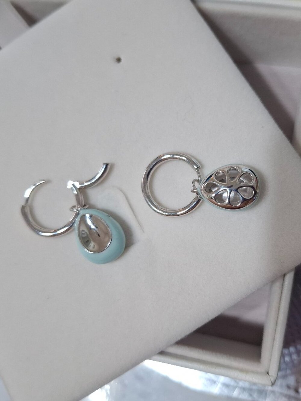 Hoop Style Earrings Blue Silver Toned Beautiful Modern Stylish Earrings